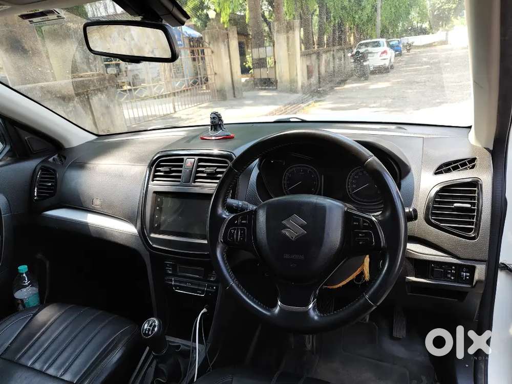 Maruti Suzuki Brezza 4 Petrol Well Maintained