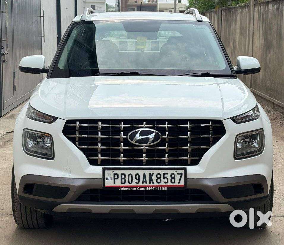 Hyundai Venue, 2021, Petrol