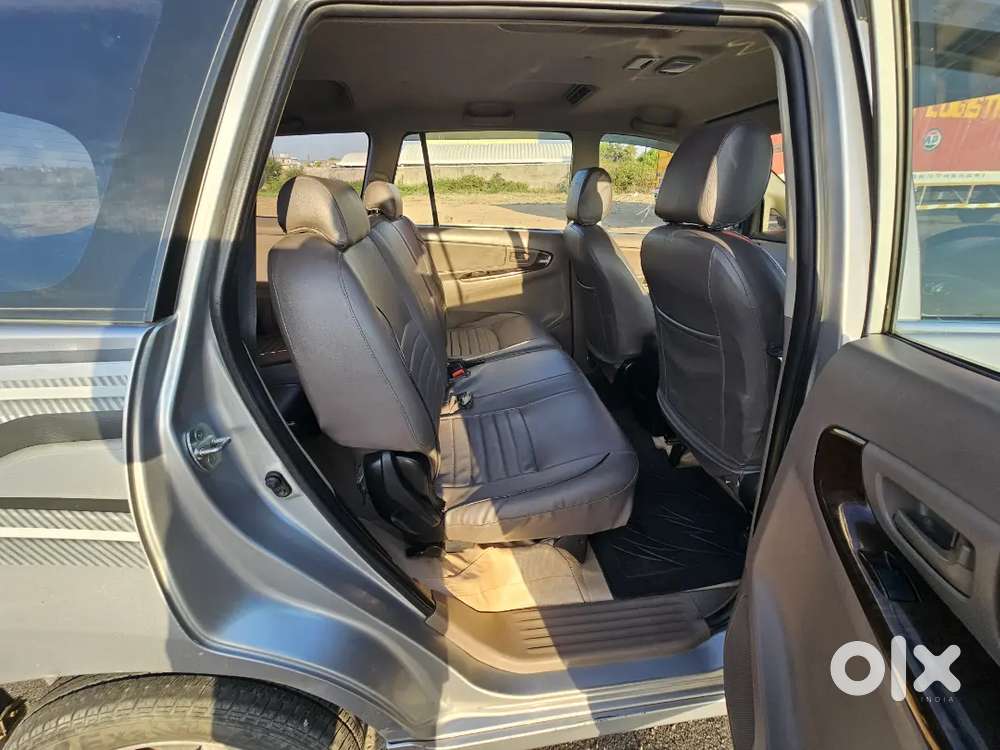 Toyota Innova 2.5 G 2015