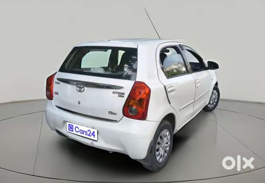 Toyota Etios Liva 2012