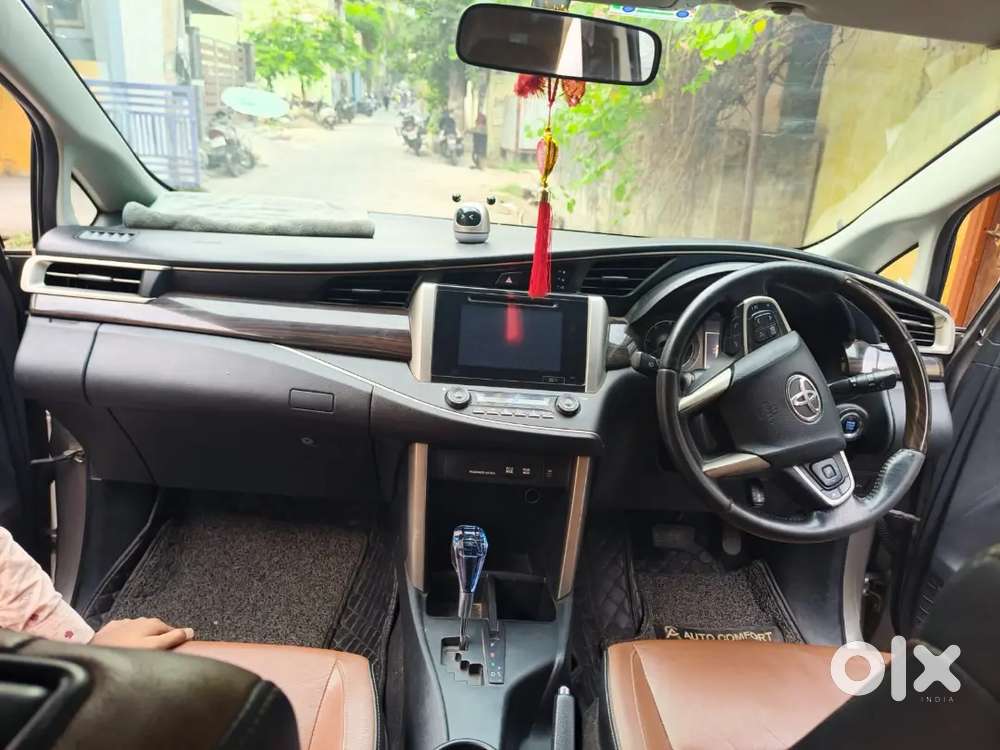 Innova Crysta 2016 December 29