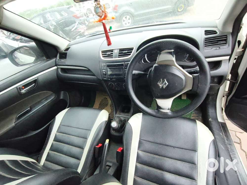 Maruti Suzuki Swift Vxi Abs Bsiv, 2015, Petrol