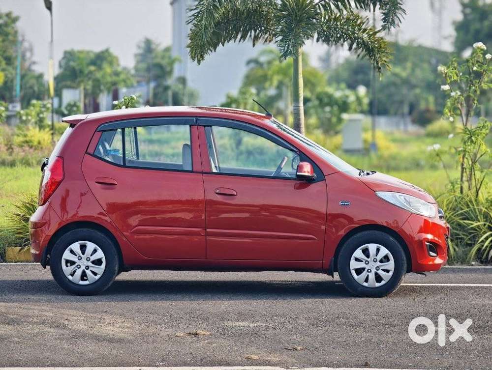 Hyundai I10 Sportz At, 2013, Petrol