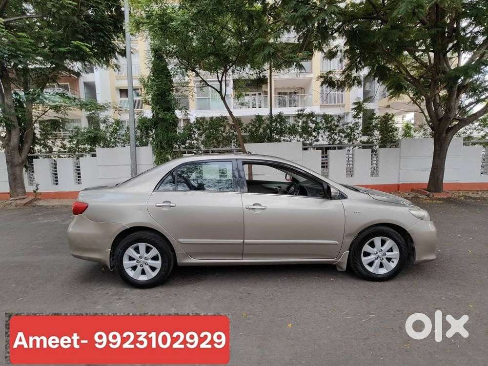 Toyota Corolla Altis Facelift, 2014, Petrol