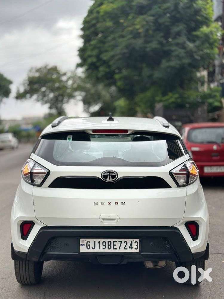 Tata Nexon, 2023, Petrol