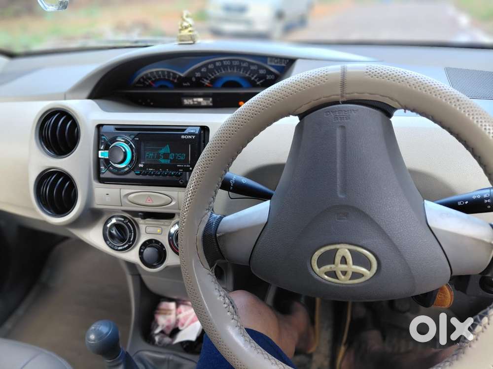 Toyota Etios Liva 2016