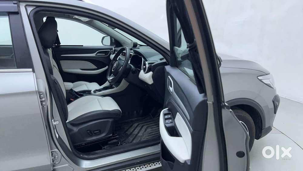 Mg Astor 1.5 Sharp(o) Cvt Ivory, 2024, Petrol