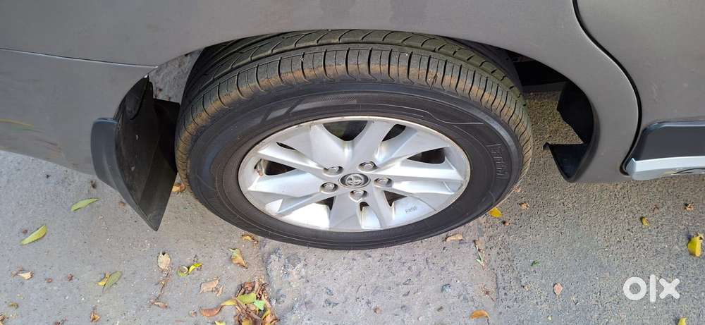 Toyota Innova Crysta 2.8 Gx At, 2017, Diesel