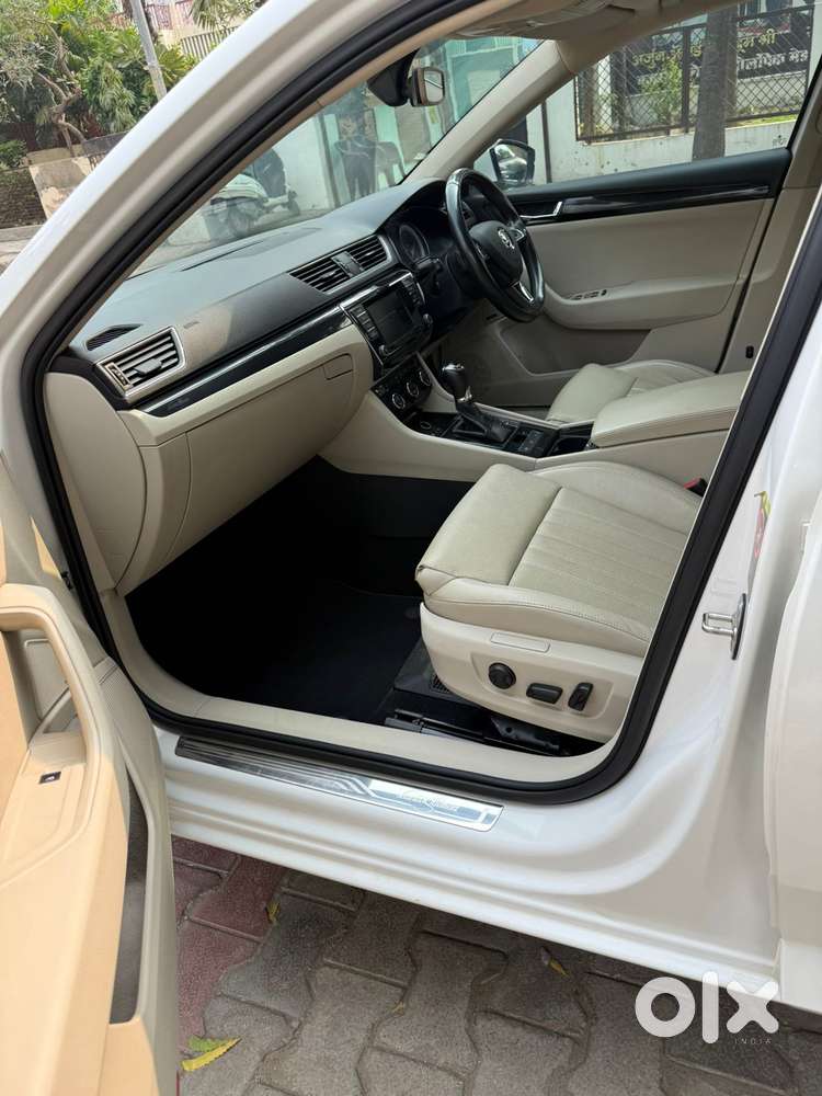 Skoda Superb Lk 2.0 Tdi At, 2016, Petrol