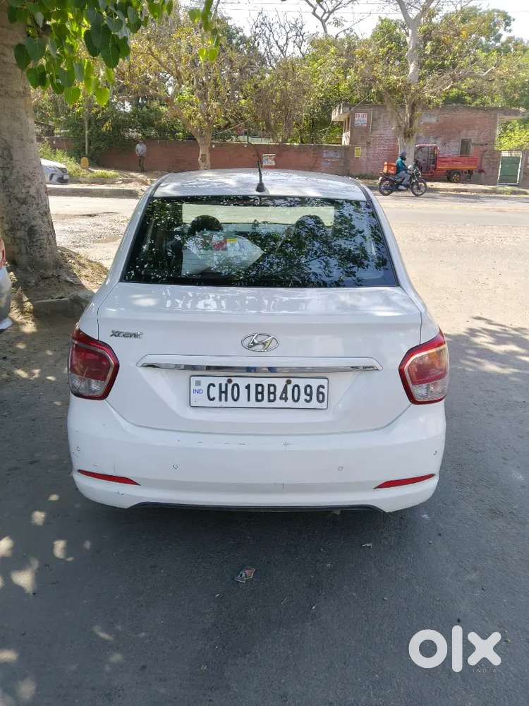 Hyundai Xcent Petrol 2015 Excellent Condition