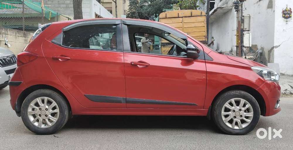Tata Tiago 1.2 Revotron Xta, 2018, Petrol