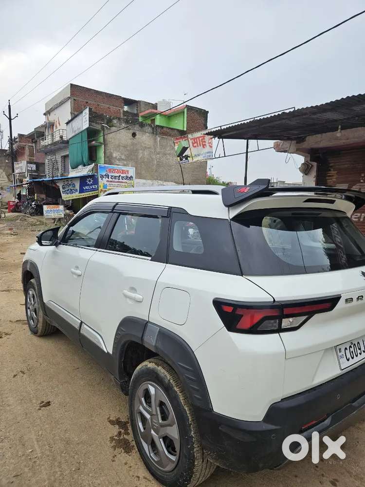 Maruti Suzuki Brezza 1.5 Lxi Hybrid 2024