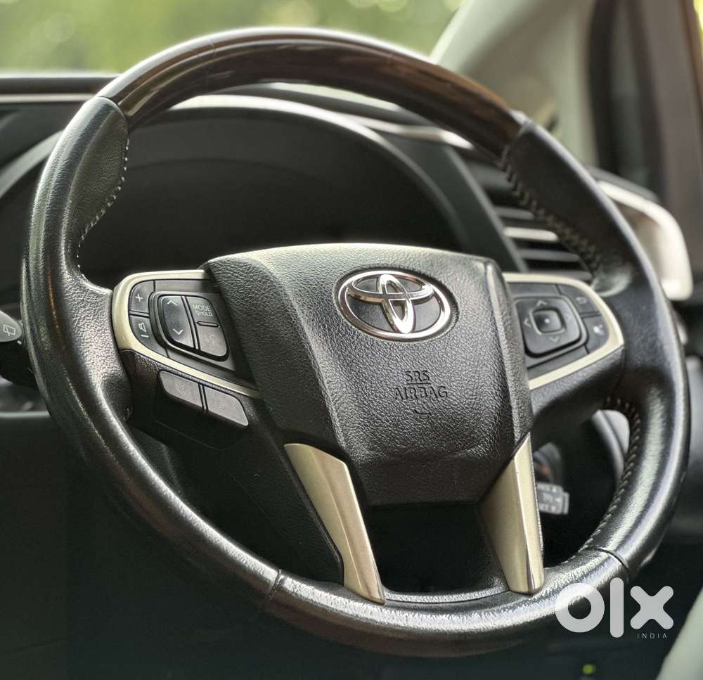 Toyota Innova Crysta 2.7 Zx At, 2017, Petrol