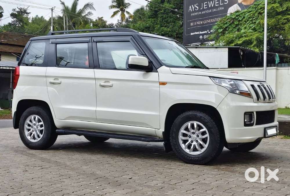 Mahindra Tuv 300 Mhawk100 T8 Amt, 2017, Diesel