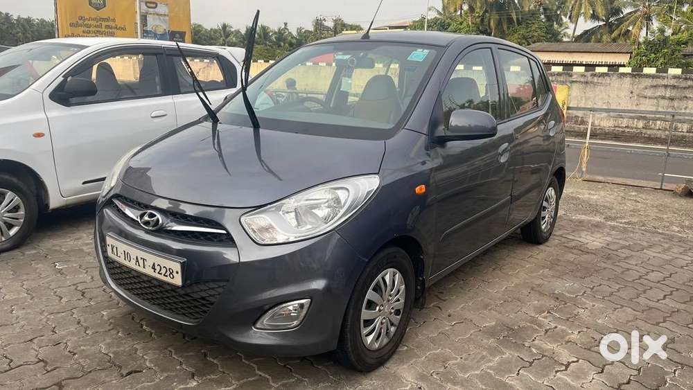 Hyundai I10 2015 Petrol 80000 Km Driven