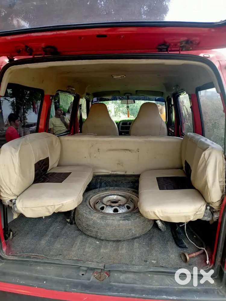 Maruti Suzuki Eeco 2010 Petrol + Lpg अलग से बिठाई है