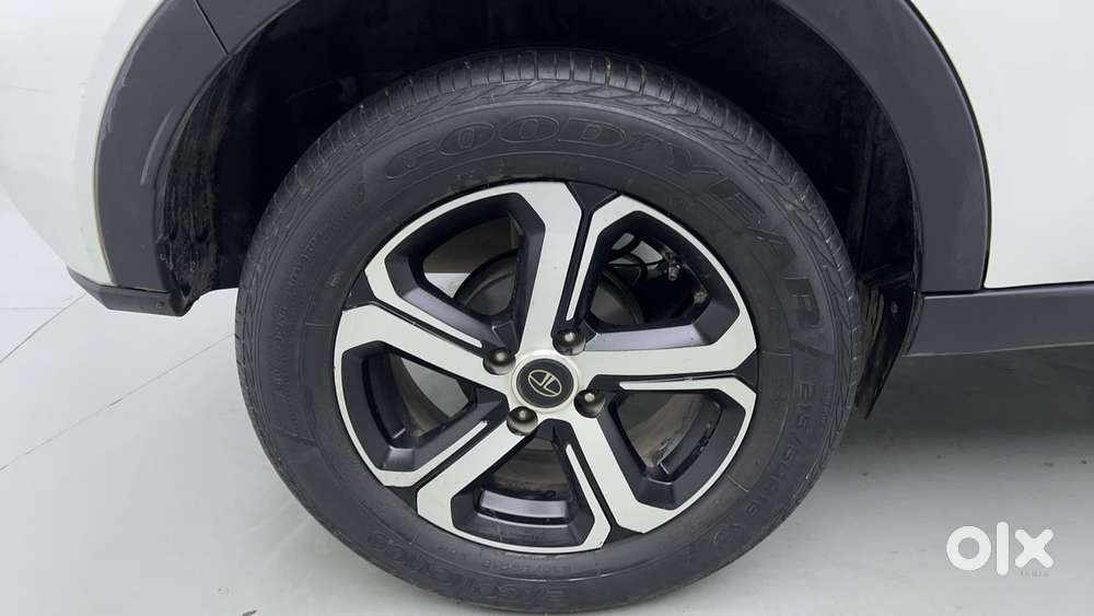 Tata Nexon 1.2 Revotron Xza Plus Hs, 2022, Petrol