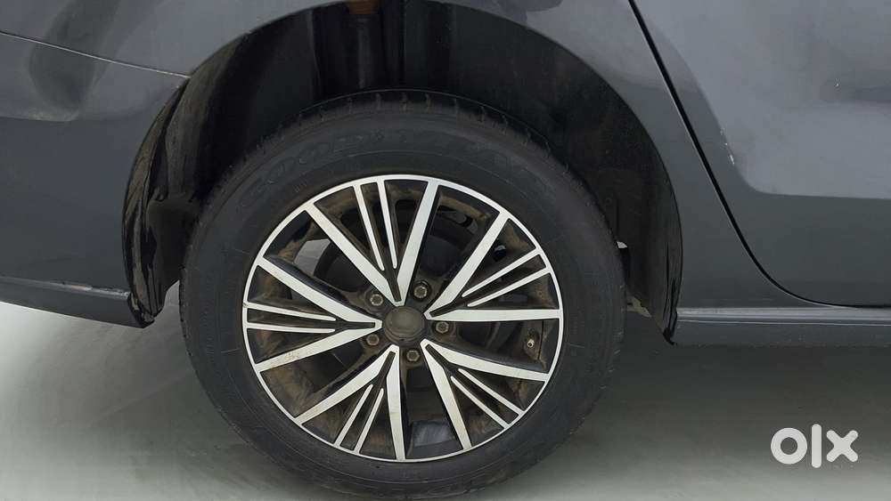 Volkswagen Vento 1.6 Highline, 2019, Petrol