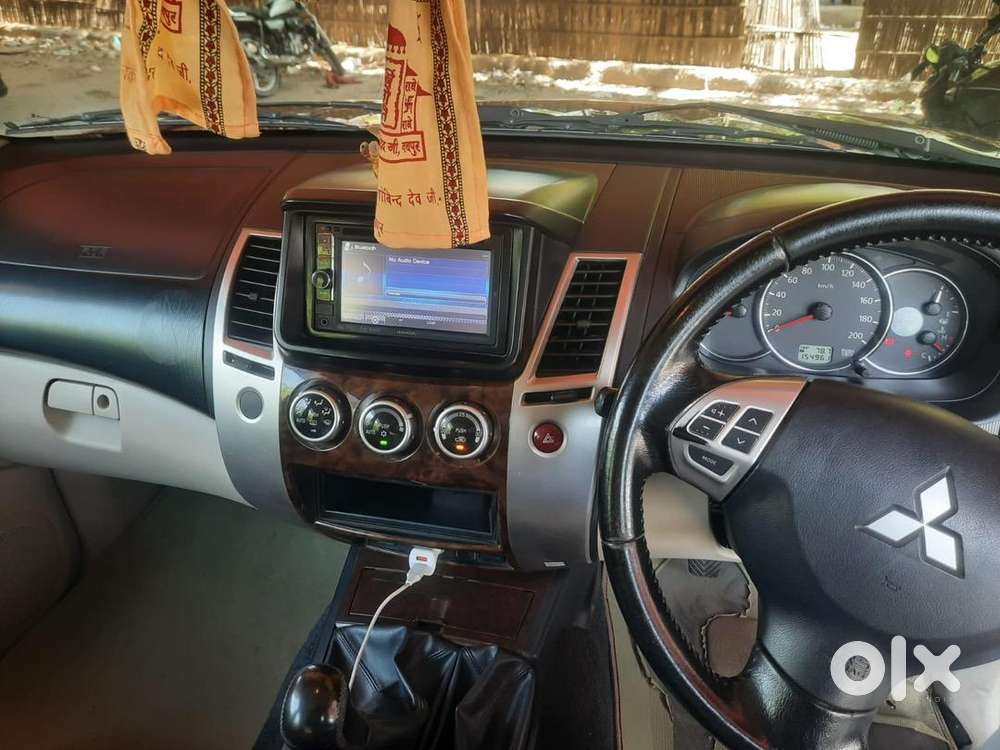 Mitsubishi Pajero Sport 2014 4x4 Diesel 1,54,963 Km Driven Car