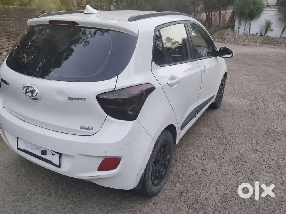 Hyundai Grand I10 2016 Cng Family Used Car, Excellent Condition