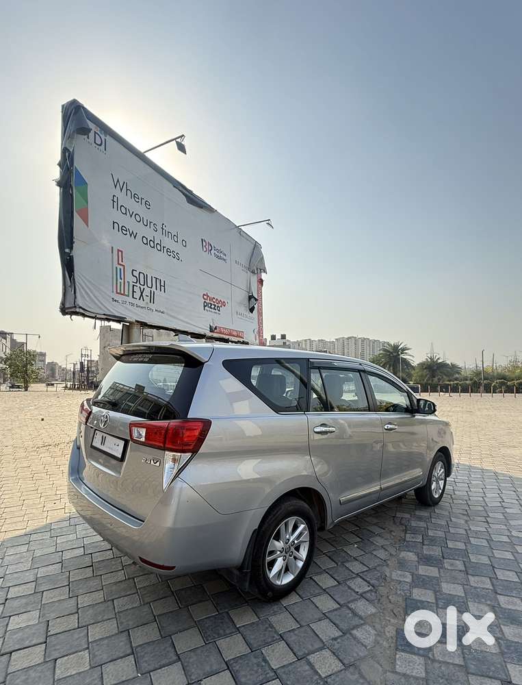Toyota Innova Crysta 2.4 V, 2017, Diesel