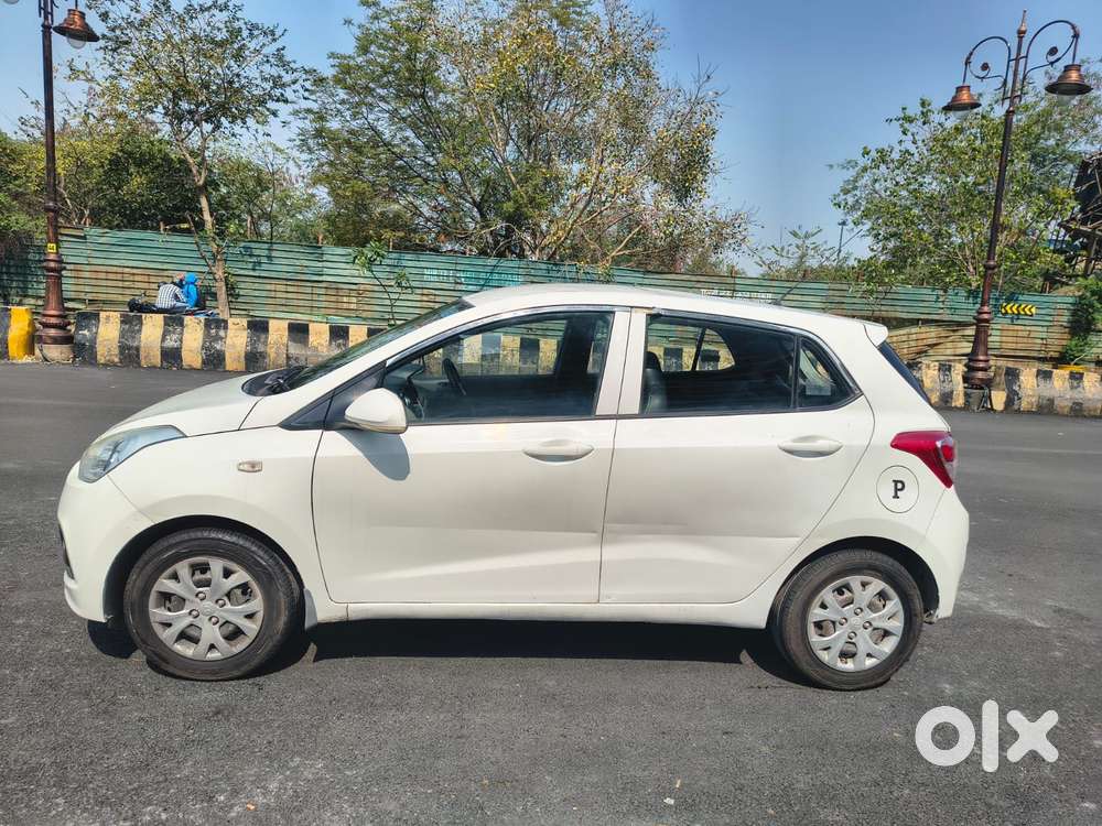 Hyundai Grand I10 Magna O At Petrol, 2016, Petrol