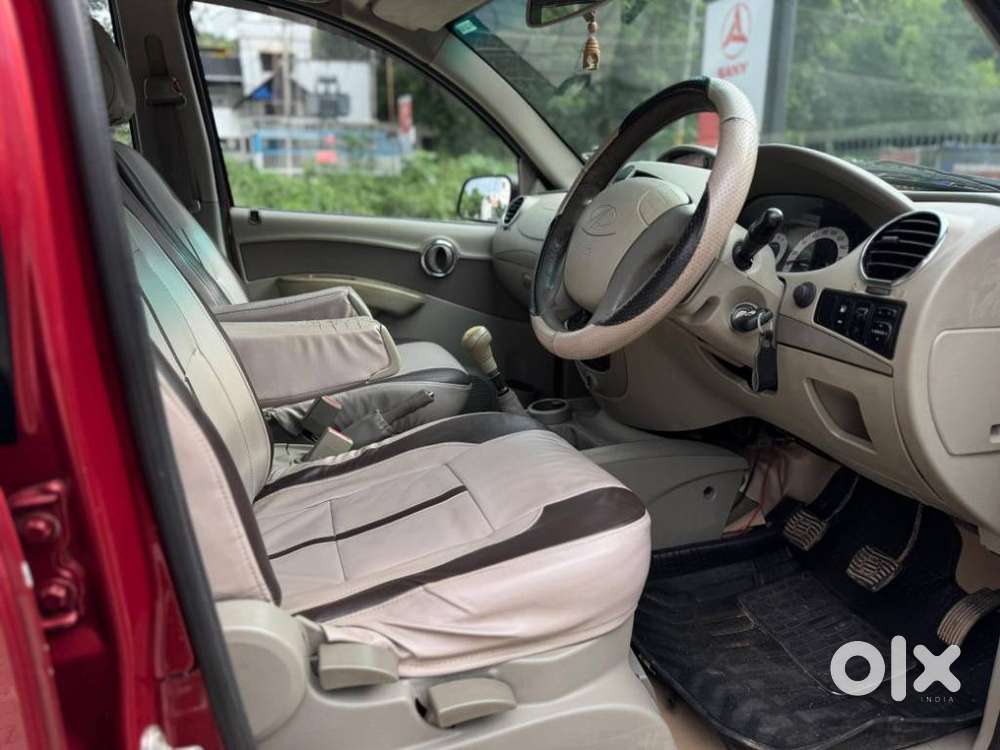 Mahindra Quanto C8, 2013, Diesel