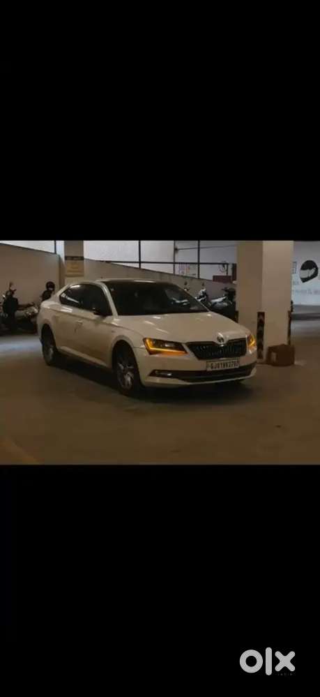 Skoda Superb 2017 Petrol Car