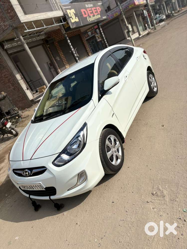 Hyundai Fluidic Verna 2013 Diesel Manual