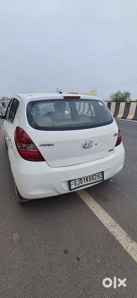Hyundai New I20 Magna 2011