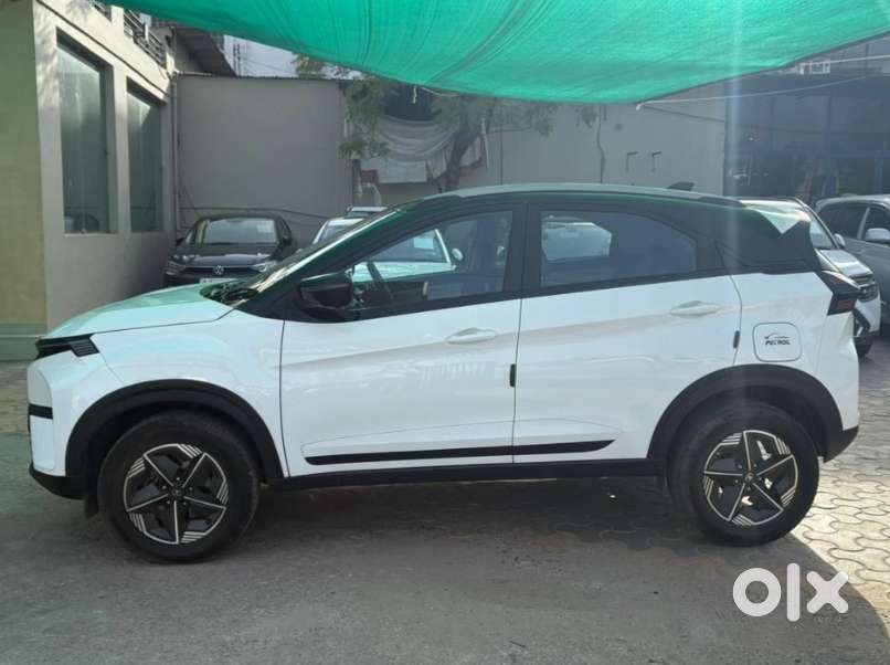 Tata Nexon Creative Plus S 1.2 Revotron Petrol 6 Mt, 2024, Petrol