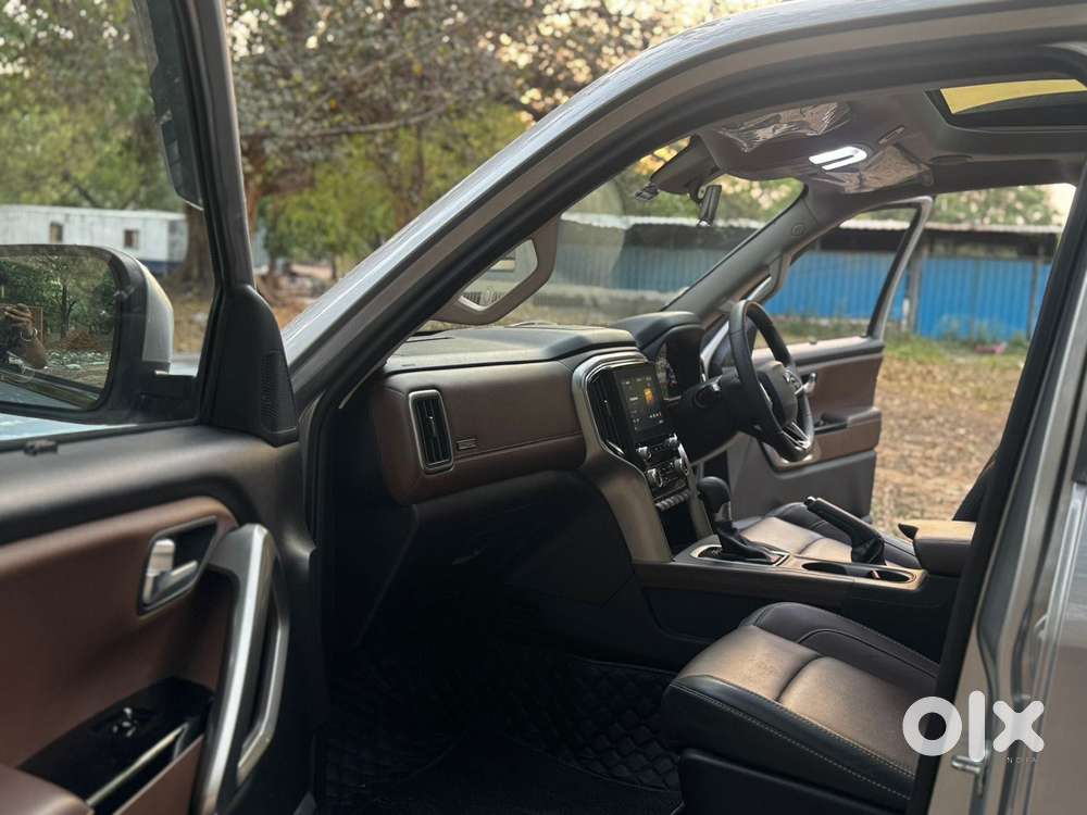 Mahindra Scorpio-n 2.0 Z8 L Petrol At 6 Str, 2025, Petrol