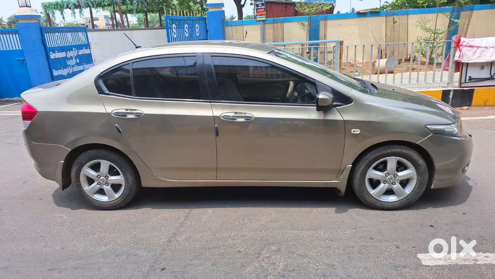 Honda City 1.5 E Mt, 2011, Petrol