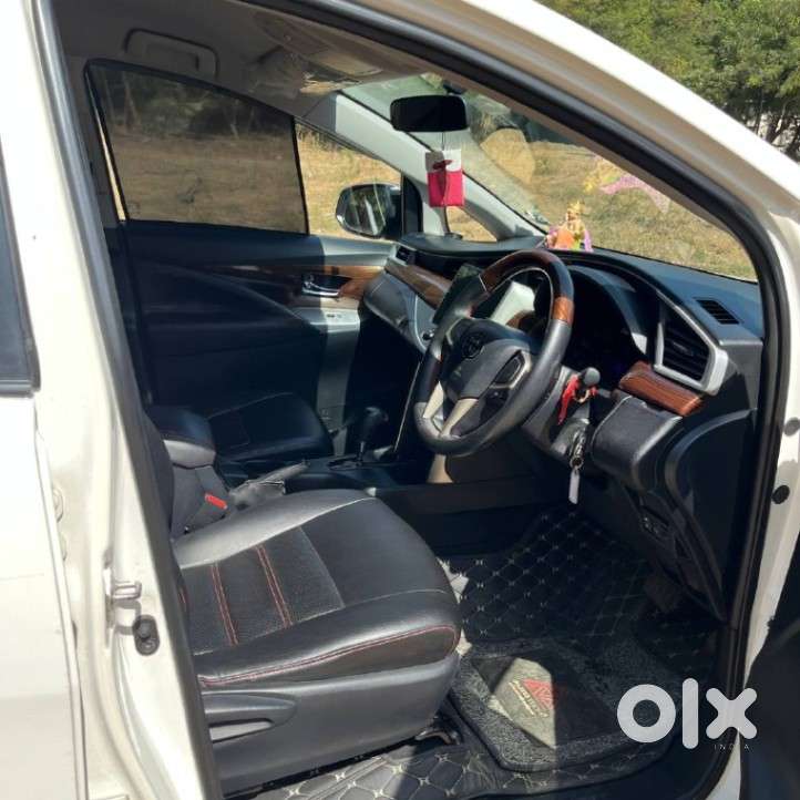 Toyota Innova Crysta 2.8 Gx At 7 Str, 2017, Diesel