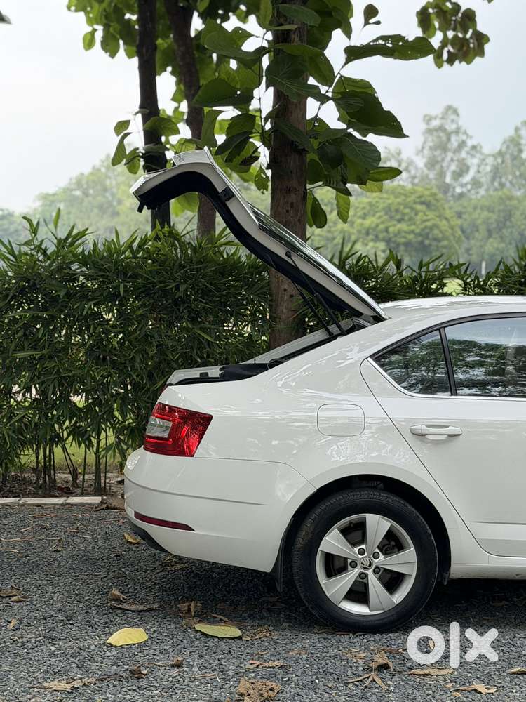 Skoda Octavia 1.8 Tsi Style At, 2018, Petrol