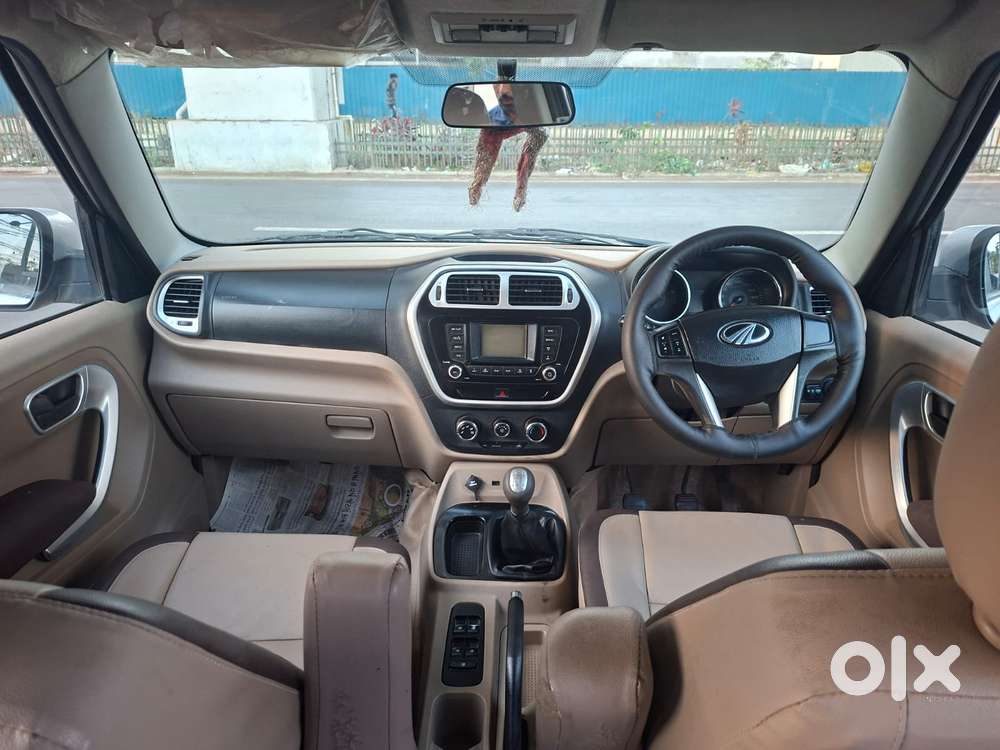 Mahindra Tuv 300 T8, 2016, Diesel