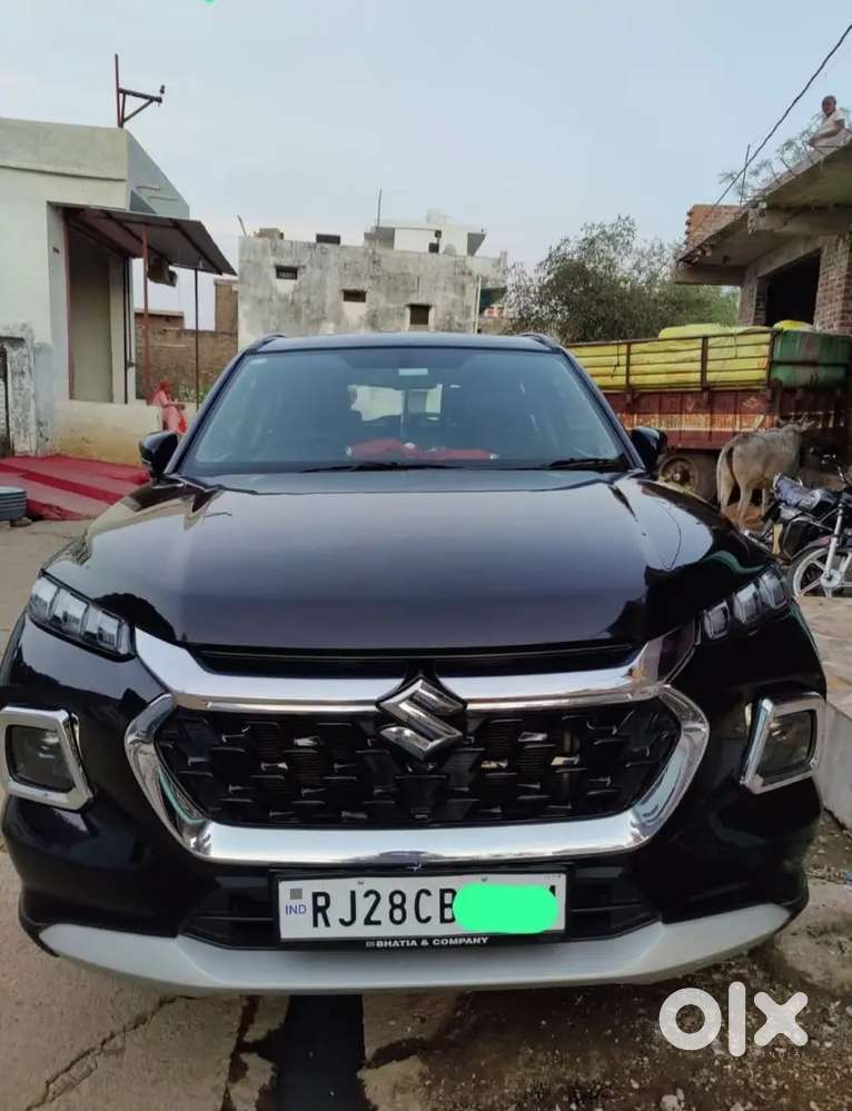 Maruti Suzuki Grand Vitara 2023 Petrol Well Maintained