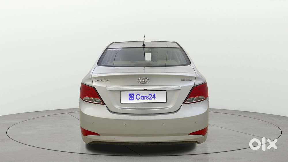 Hyundai Verna [2015-2018] Fluidic 4s 1.6 Vtvt Sx, 2015, Petrol