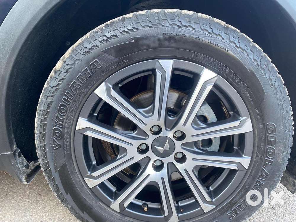Mahindra Xuv700 2022 Diesel Well Maintained