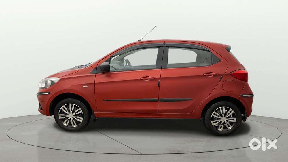 Tata Tiago 1.2 Revotron Xt, 2016, Petrol