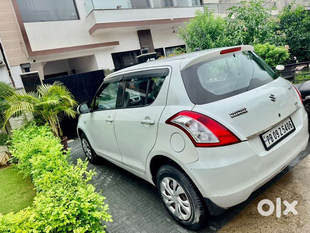 Maruti Suzuki Swift 2015 (november)