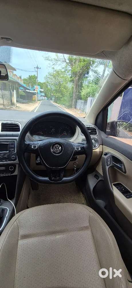 Volkswagen Vento Highline 2015 Petrol Manual