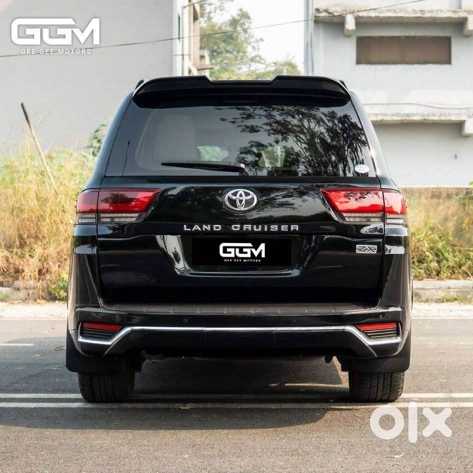 Toyota Land Cruiser Zx Petrol, 2017, Petrol