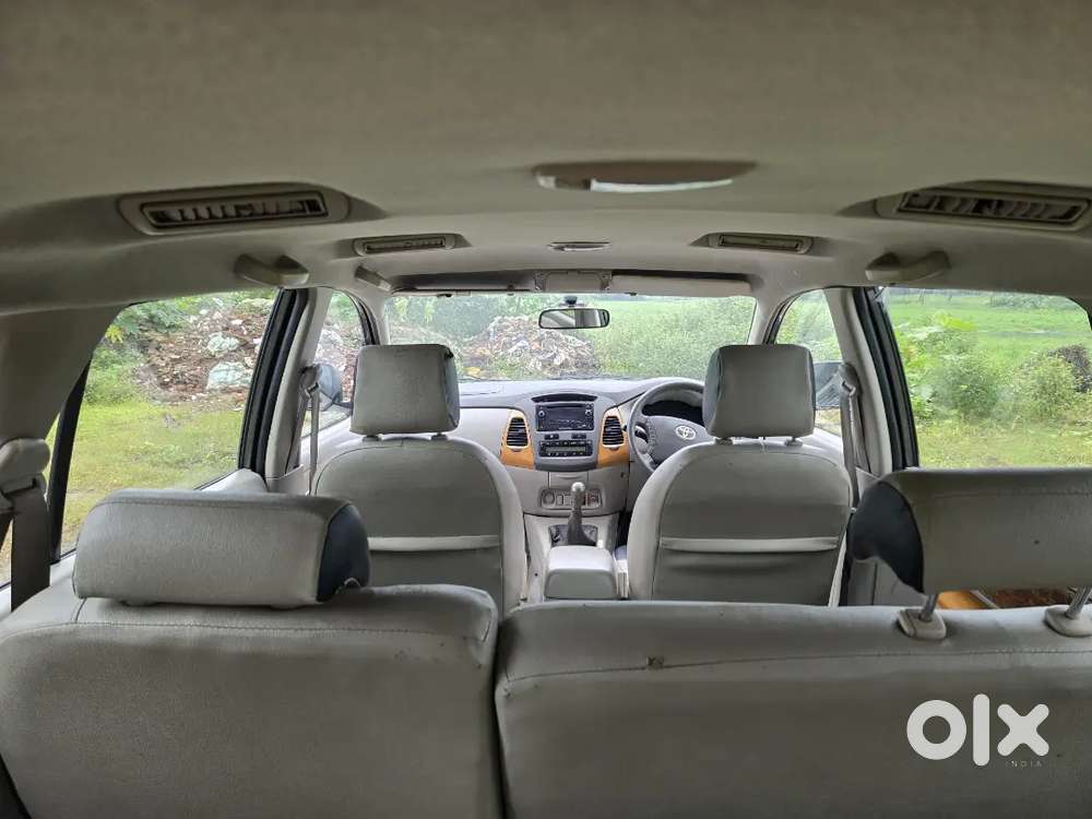 Toyota Innova Diesel 2011 Car