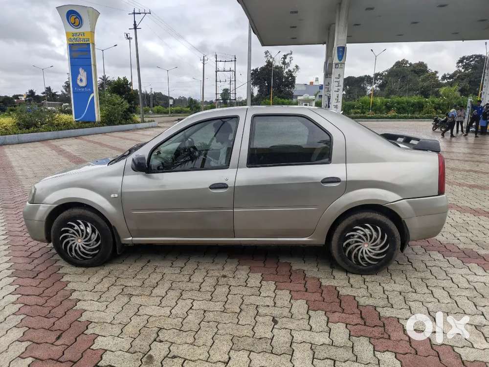 Mahindra Renault Logan 2008