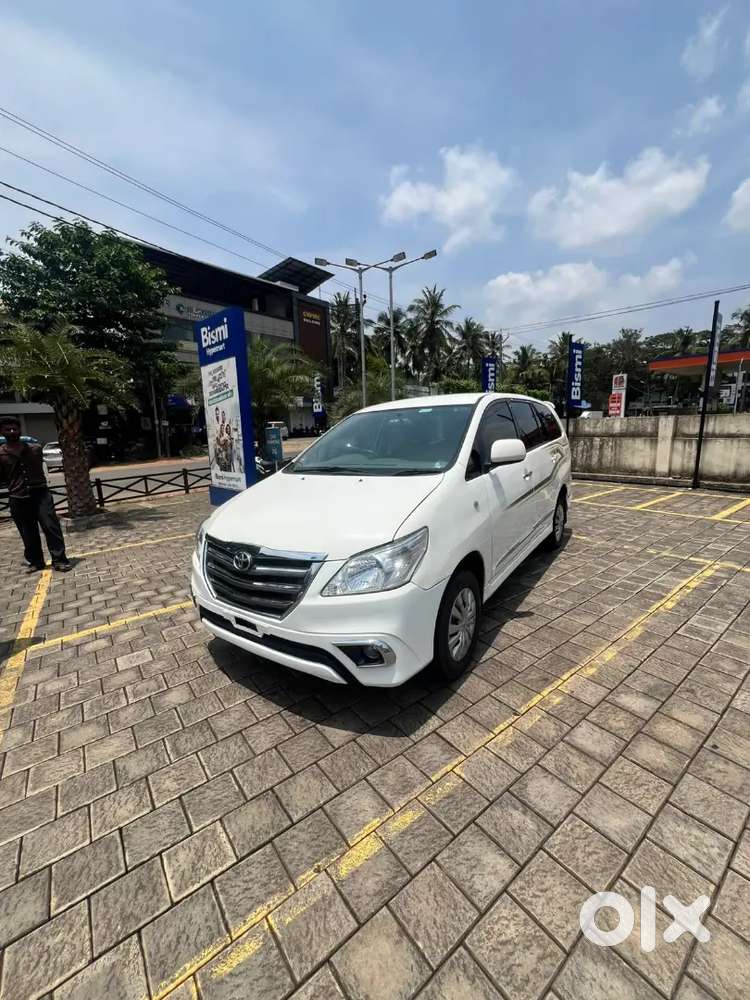 Toyota Innova 2.5 Diesel Manual 2012