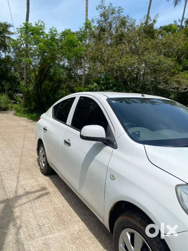 Nissan Sunny 2011 Petrol Manual 79500 Km