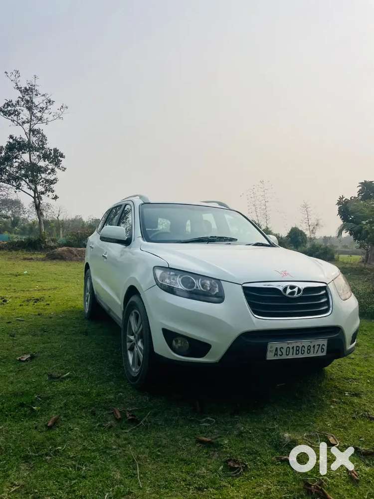 Hyundai Santa Fe 2013 Diesel 103000 Km Driven Selling