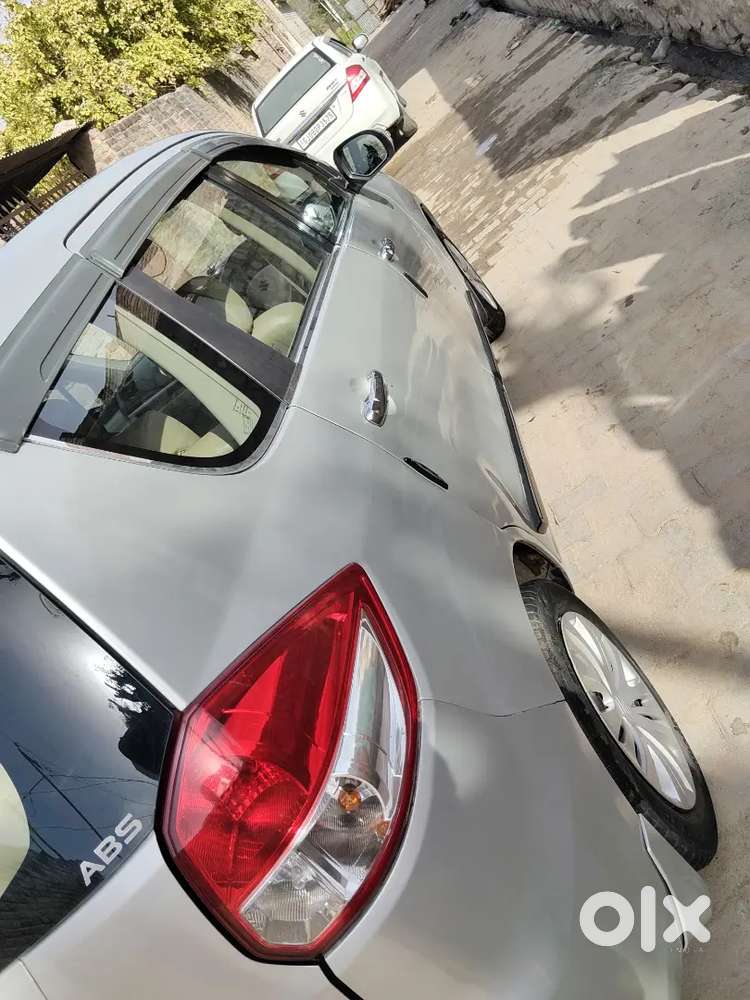 Maruti Suzuki Ertiga 2013