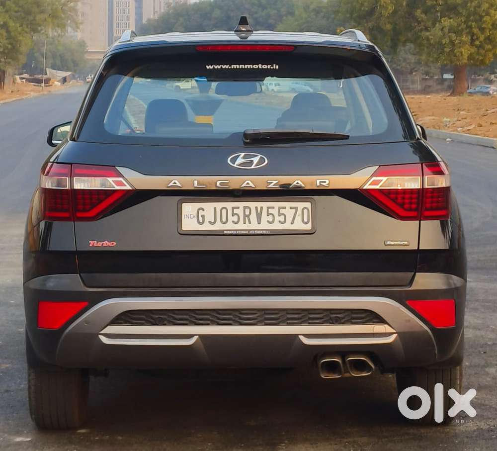 Hyundai Alcazar Signature 1.5 Petrol Dct 6str, 2023, Petrol